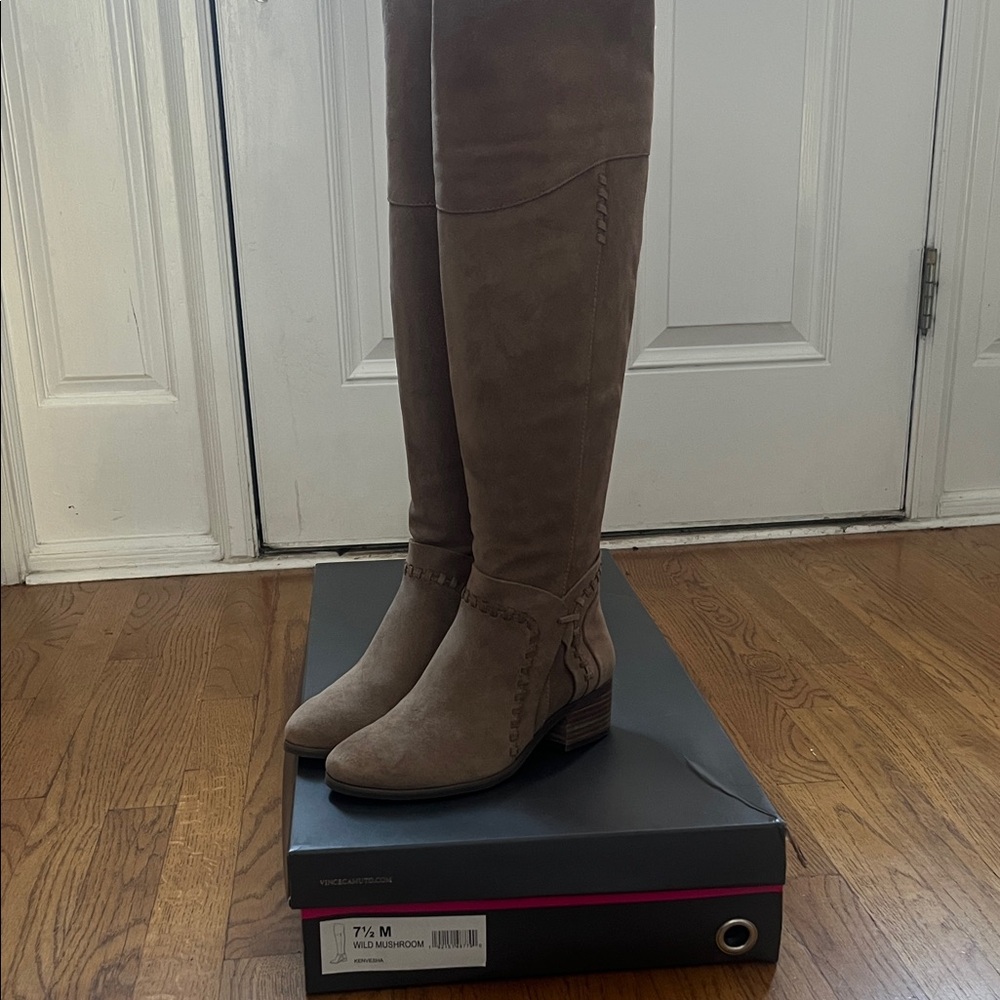 SOLD Camino Kenvesha over the knee boots size 7.5 NIB suede